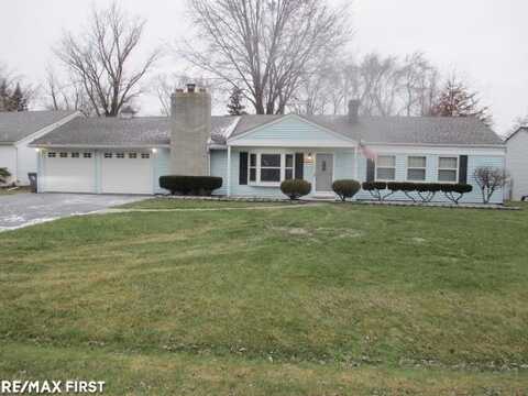 21665 Highview, Clinton Township, MI 48036