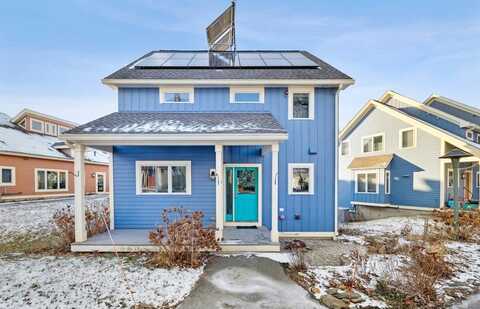 71 Village Ct, Berlin, MA 01503