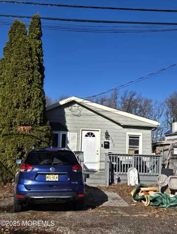 223 Birchwood Drive, Keyport, NJ 07735