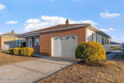 53 Puerto Vallarta Street, Toms River, NJ 08757