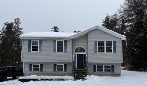 118 Avenue Road, Levant, ME 04456