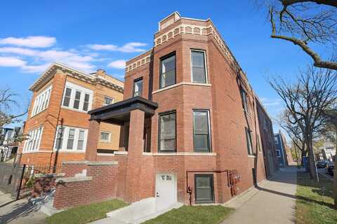 2952 W Altgeld Street, Chicago, IL 60647