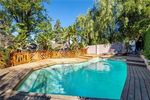 22540 Cass Avenue, Woodland Hills, CA 91364