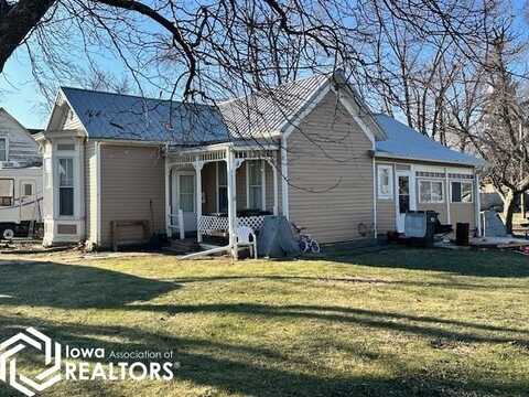 203 Park Street, Hedrick, IA 52563