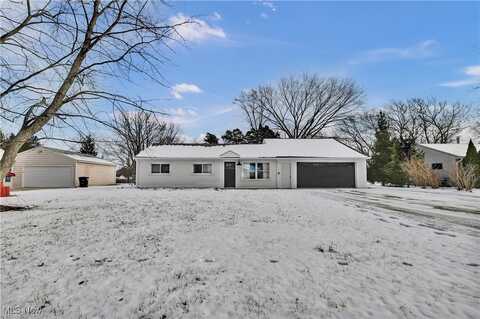 1855 Pinewood Drive, Brunswick, OH 44212