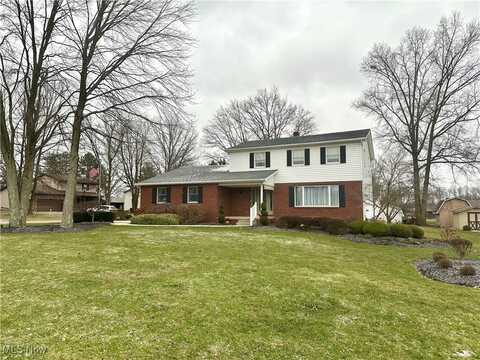 1726 Laura Lane, Mineral Ridge, OH 44440