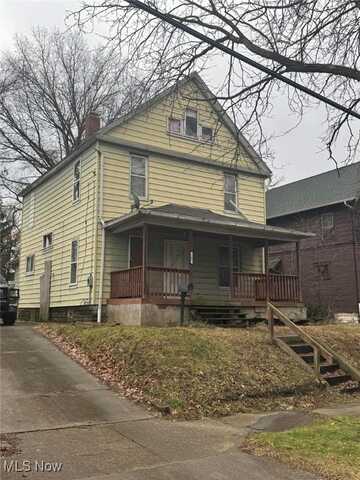 705 Kling Street, Akron, OH 44311