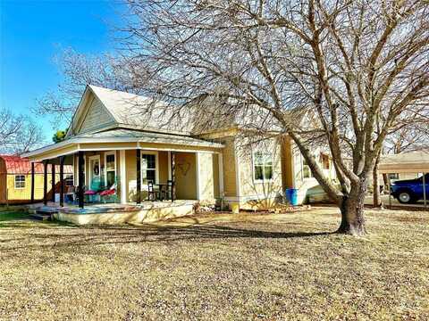 319 W Lampasas Street, Lometa, TX 76853