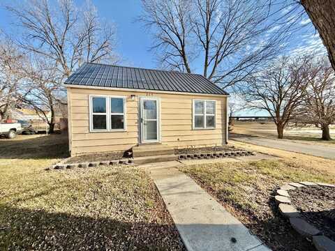 217 West St, Ellsworth, KS 67439