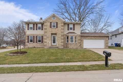 4404 N THORNWOOD Avenue, Davenport, IA 52806