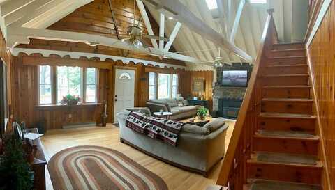 14 Birchwood Road, Lake Harmony, PA 18624
