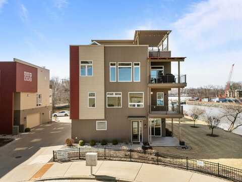 1141 E BANTA Court, APPLETON, WI 54915