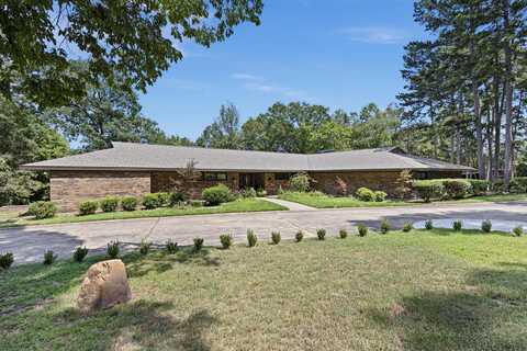 406 Pine Cir Drive, Russellville, AR 72802