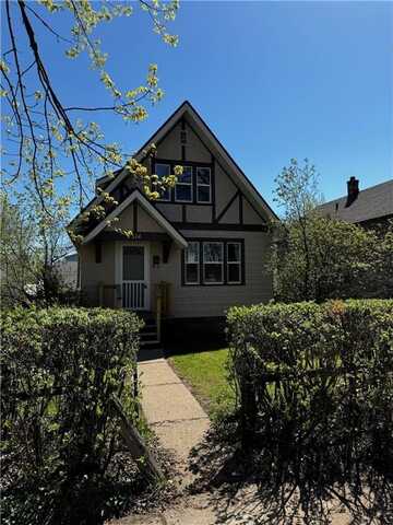 2314 5th Avenue W, Hibbing, MN 55746