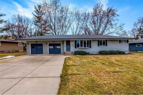 2913 Galtier Street, Roseville, MN 55113