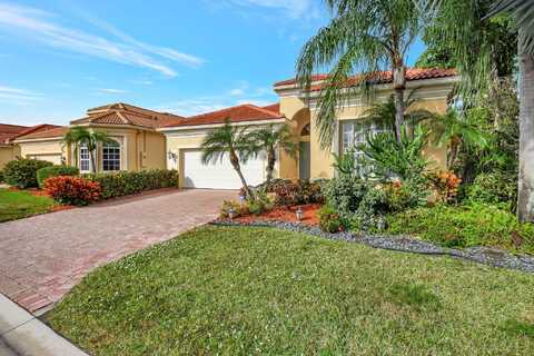 7035 Vivaldi Lane, Delray Beach, FL 33446