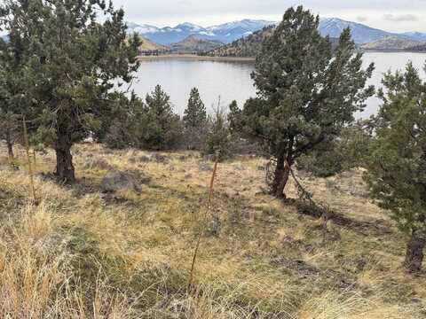 Unit 4 Lot 199 Rainbow Dr, Weed, CA 96094