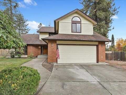 9919 N Arrowhead Dr, Spokane, WA 99208