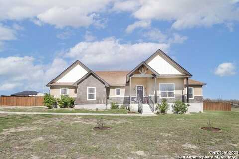 125 Summer Meadow Dr, La Vernia, TX 78121