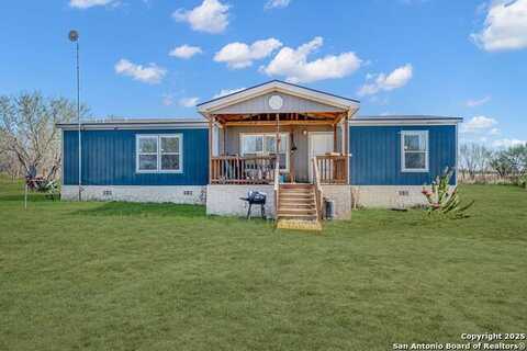 103 County Road 2667, Moore, TX 78057