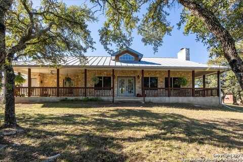 102 REMINGTON DR, Bergheim, TX 78004