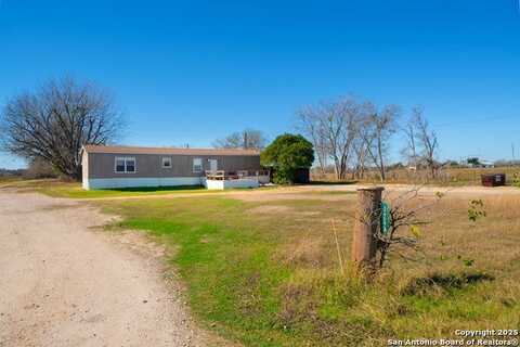 1253 COUNTY ROAD 345, La Vernia, TX 78121