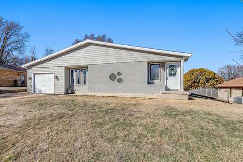 236 E Grant Ave, Kingman, KS 67068