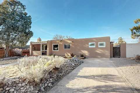 1907 Hano Road, Santa Fe, NM 87505