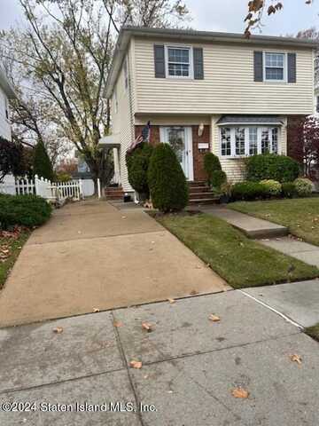 4094 Richmond Avenue, Staten Island, NY 10312