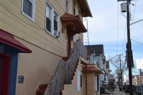 2 N Annapolis Ave, Atlantic City, NJ 08401