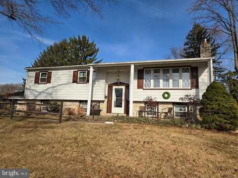 8 JUNIPER DRIVE, DOUGLASSVILLE, PA 19518