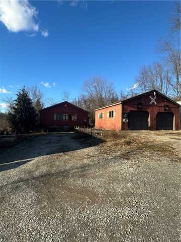 107 Brook Hollow Rd, Mount Pleasant, PA 15666