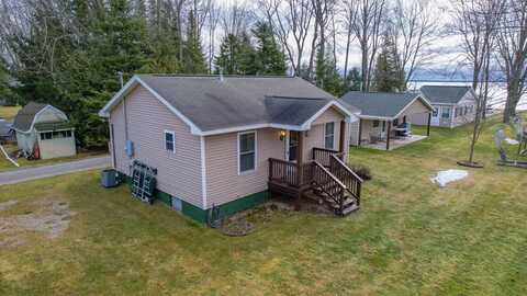 7571 E Houghton Lake Drive, Houghton Lake, MI 48629