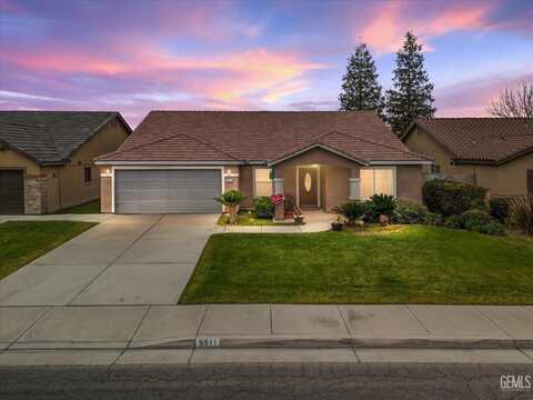 5911 Grand Central Avenue, Bakersfield, CA 93311