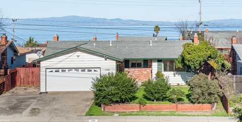 1140 Bay View Farm Road, Pinole, CA 94564