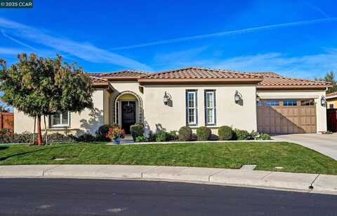 1055 Pomerol Cir, Brentwood, CA 94513