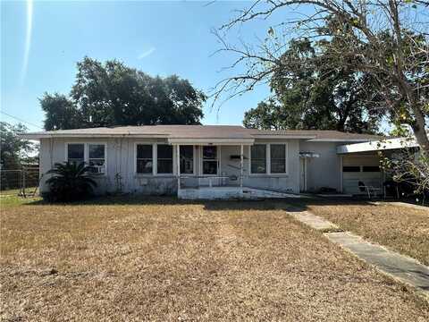 505 W Heard Street, Refugio, TX 78377