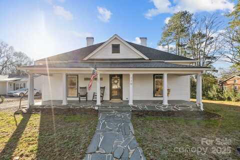 110 College Street, Marshville, NC 28103