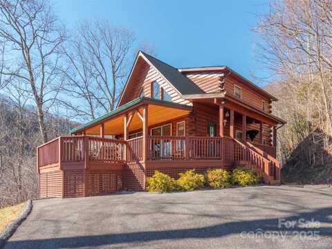 37 Filly Lane, Maggie Valley, NC 28751