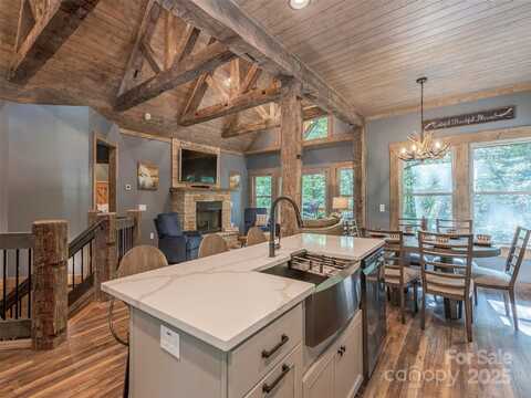 1581 Campbell Creek Road, Maggie Valley, NC 28751