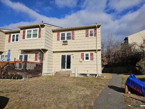 48 Round Tree Drive, Naugatuck, CT 06770