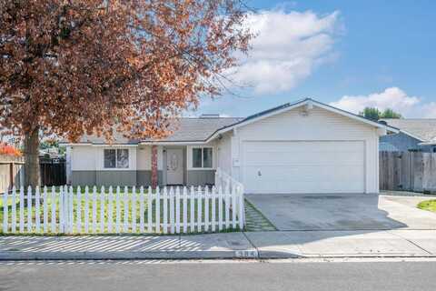 984 Ashcroft Avenue W, Clovis, CA 93612