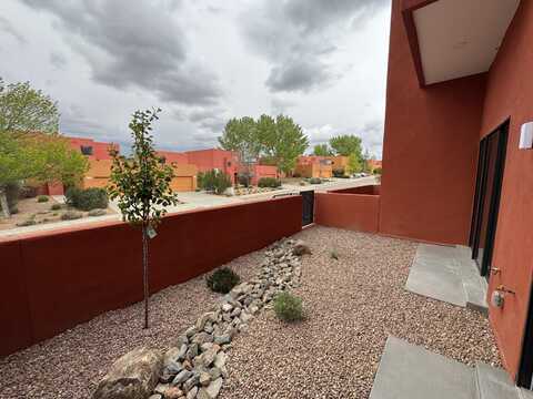 742 Avenida Veracruz, Santa Fe, NM 87506