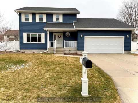 2616 Parkview Dr, Grand Island, NE 68801