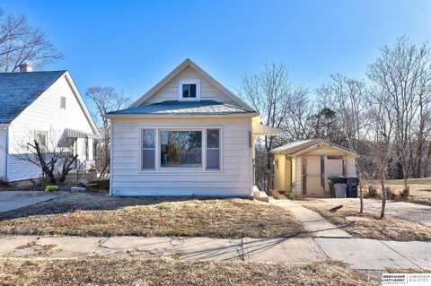 5701 S 15th Street, Omaha, NE 68107