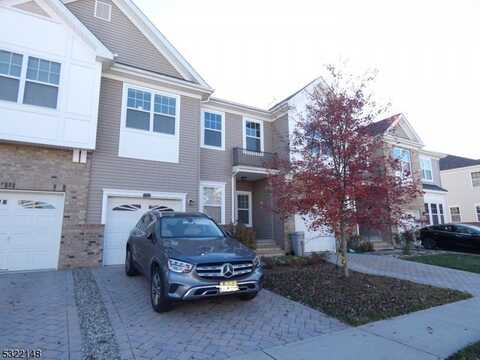 40 Clifford Cir, Franklin, NJ 08873