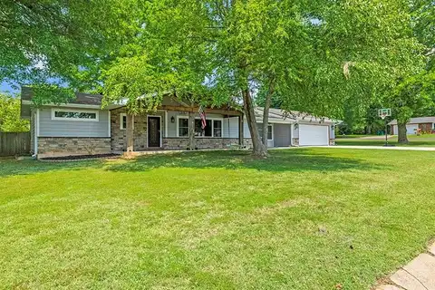 920 Rosewood Street, Monett, MO 65708