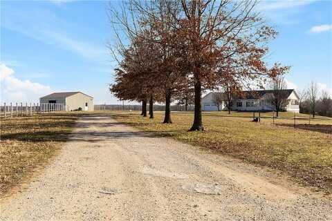 116 SE 180 Road, Warrensburg, MO 64093