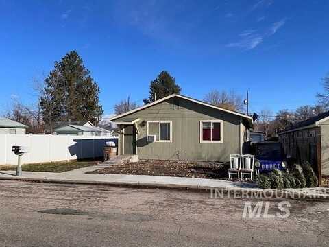 706 & 708 S Boise Ave, Emmett, ID 83617