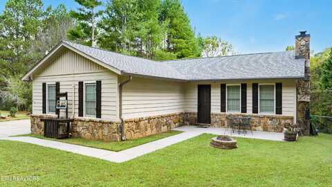 670 Manning Private Lane, Lenoir City, TN 37772